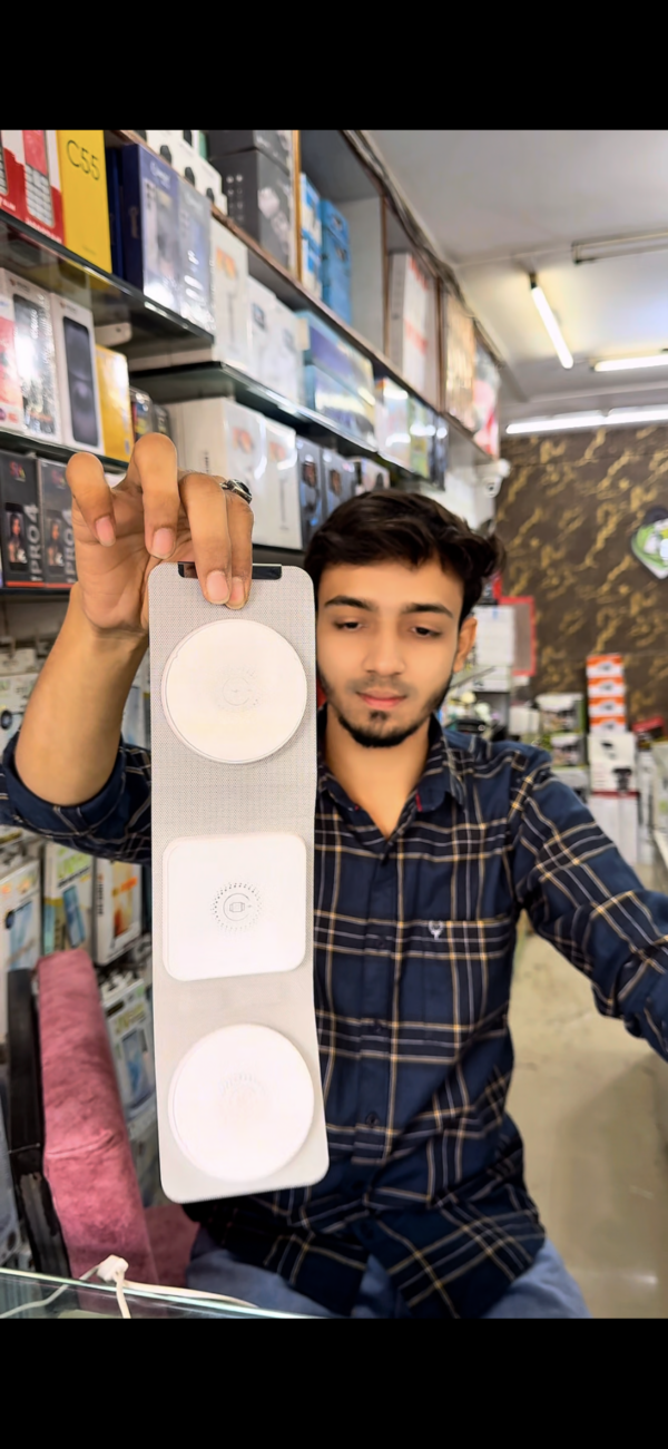3 IN 1 WIRELESS CHARGER