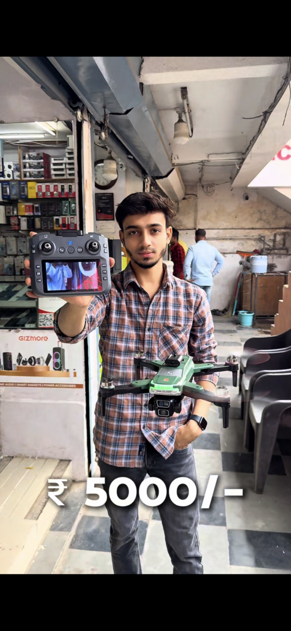 DRONE WITH REMOTE IN SCREEN